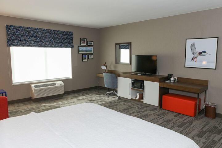 Room 28 of 61