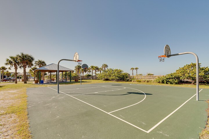 Manasota Key Vacation Rental w / Beach Access!