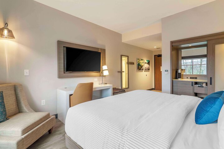 Room 73 of 101