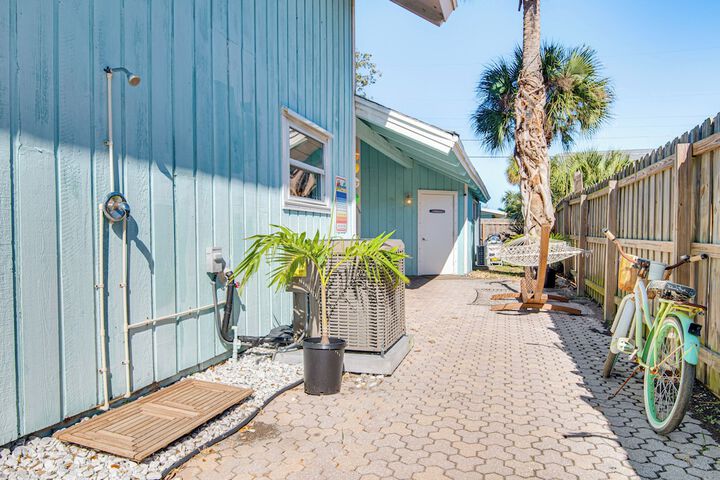Cape Canaveral Cottage w / Pool - Walk to Beach!