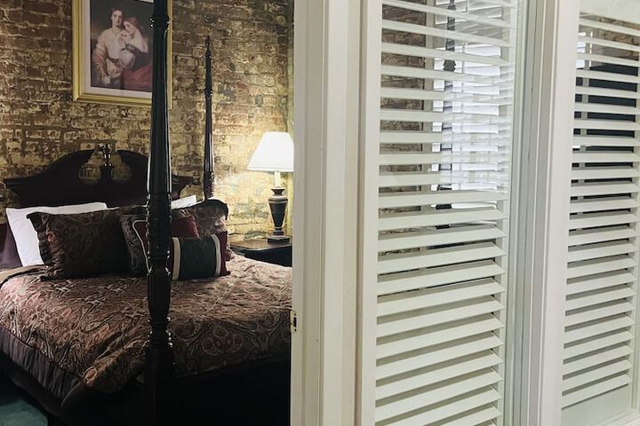 Room 34 of 58