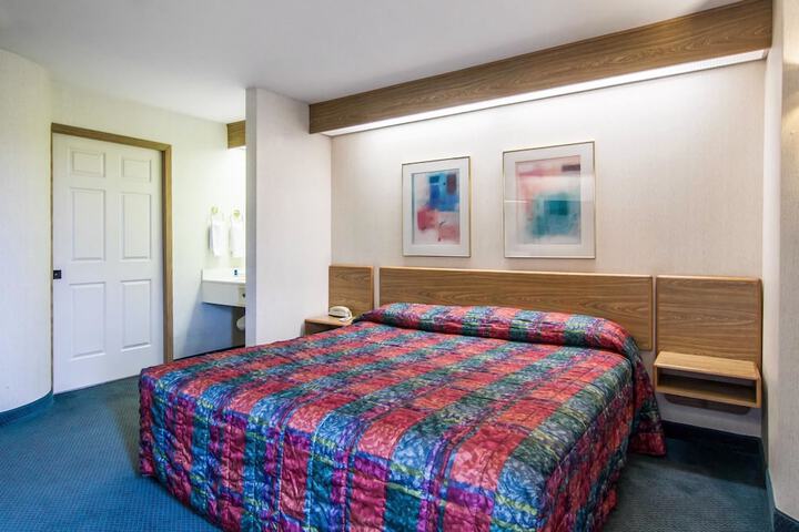 Room 19 of 24