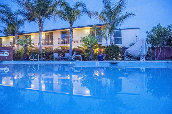 Pool 8 of 51