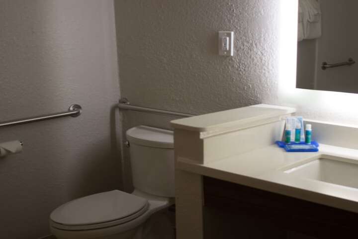 Holiday Inn Express Winfield by IHG