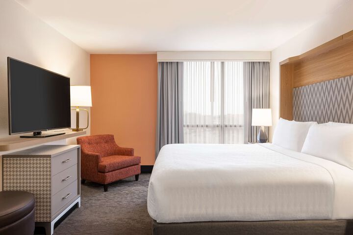 Room 18 of 39