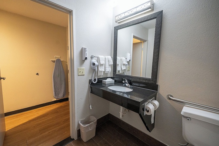 Red Roof Inn & Suites Danville IL