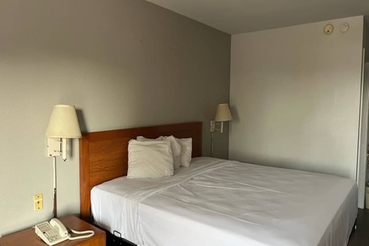 Motel 6 Laurel MS