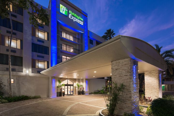 Hotel 4 of 53