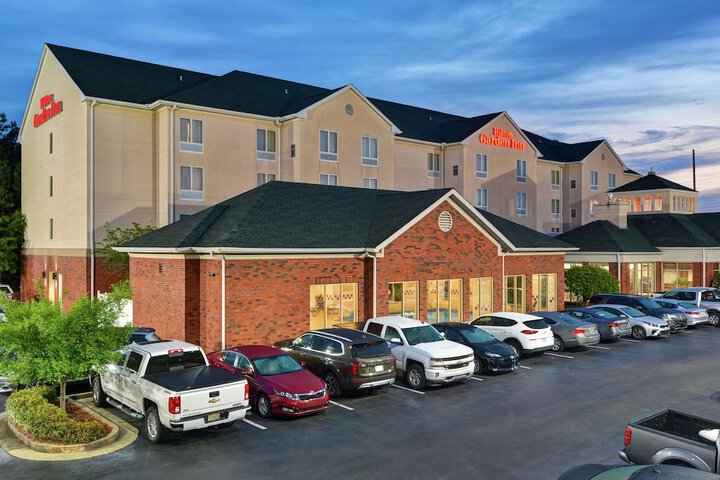 Hotel 4 of 63