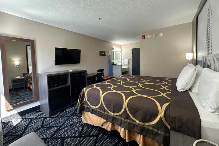 Super 8 by Wyndham Kinder / Coushatta near Casino