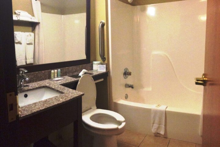 Room 10 of 23