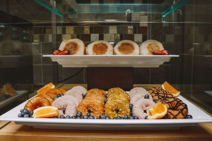Breakfast/Coffee Service 24 of 30