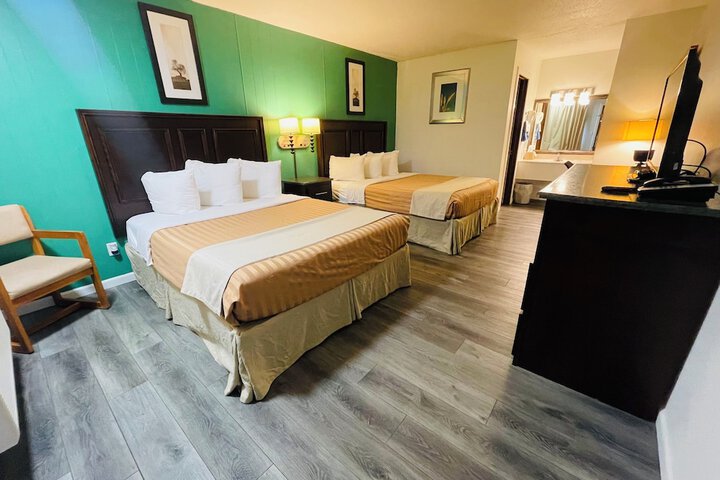 Sparta Inn
