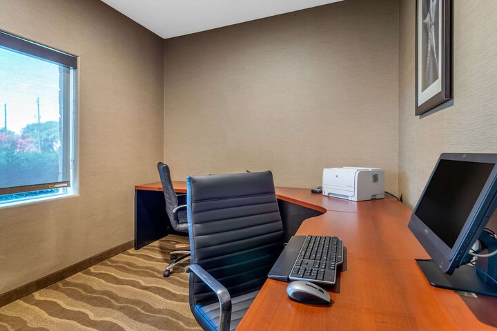 Business Center 57 of 57