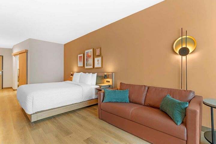 Cambria Hotel Euless - DFW Airport South