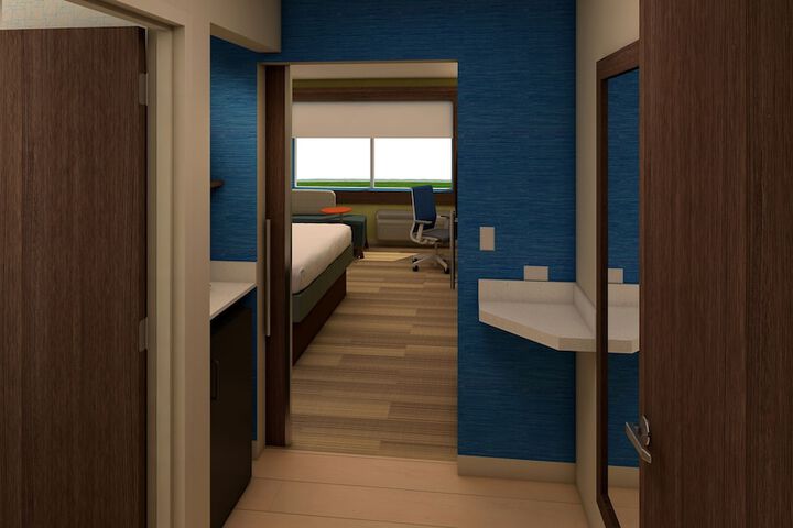 Room 6 of 28