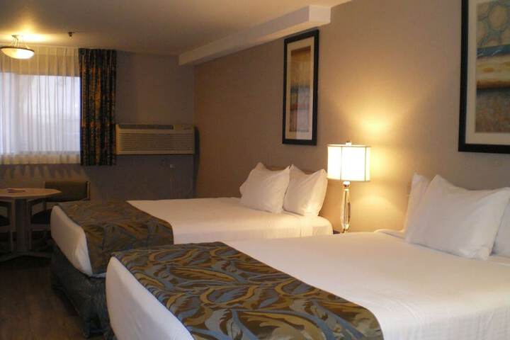 Room 12 of 23