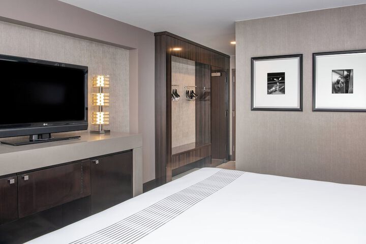 Room 41 of 108
