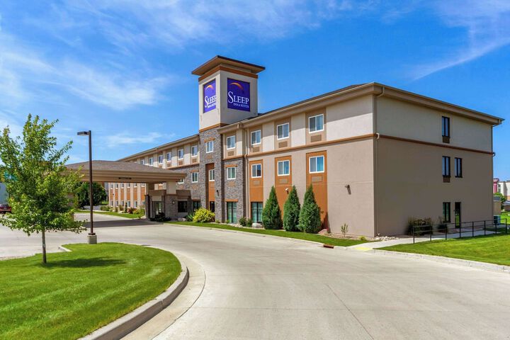 Hotel 6 of 65