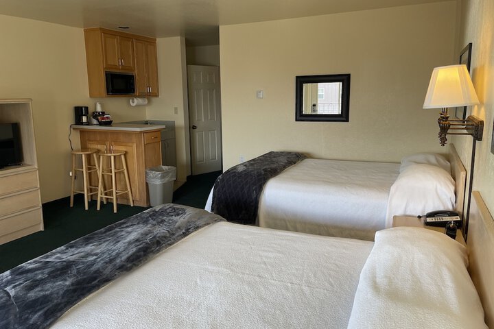 Crown Motel