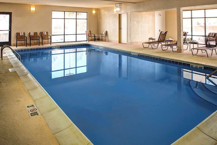Pool 4 of 27