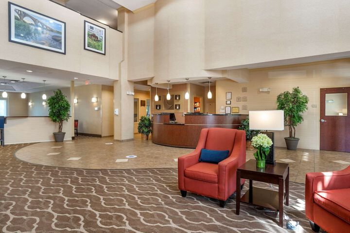 Hotel Interior 11 of 95