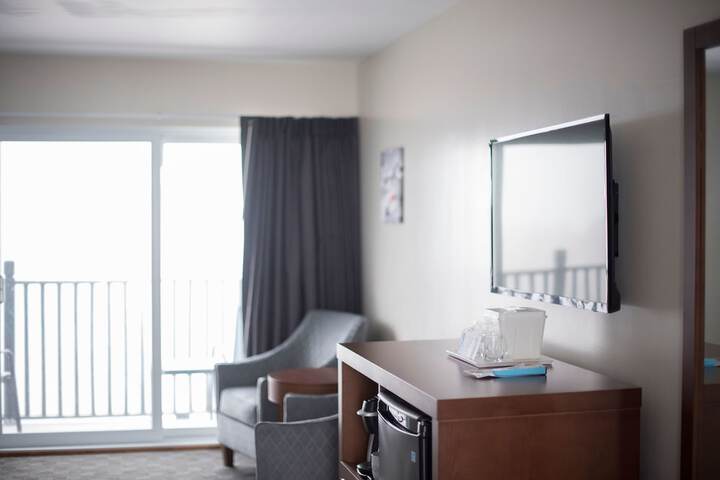 Room 33 of 66