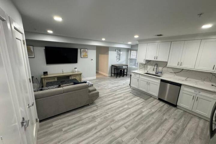 The Elegant Suite - 2BR with Great Amenities