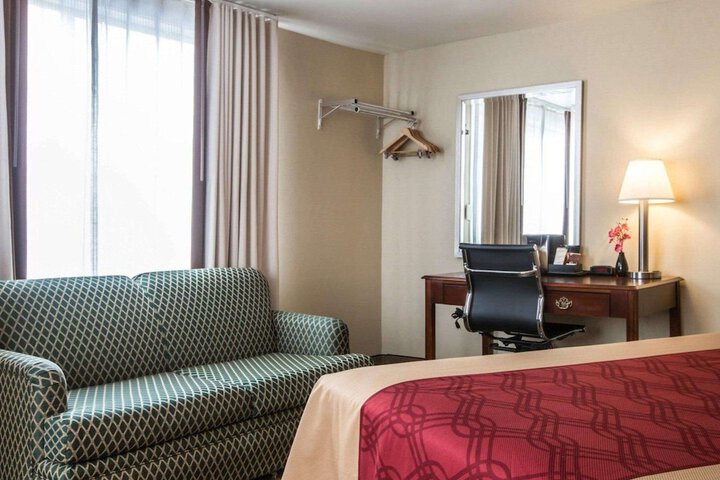 Room 31 of 45