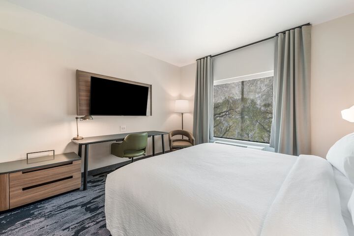 Fairfield Inn & Suites by Marriott Knoxville Clinton