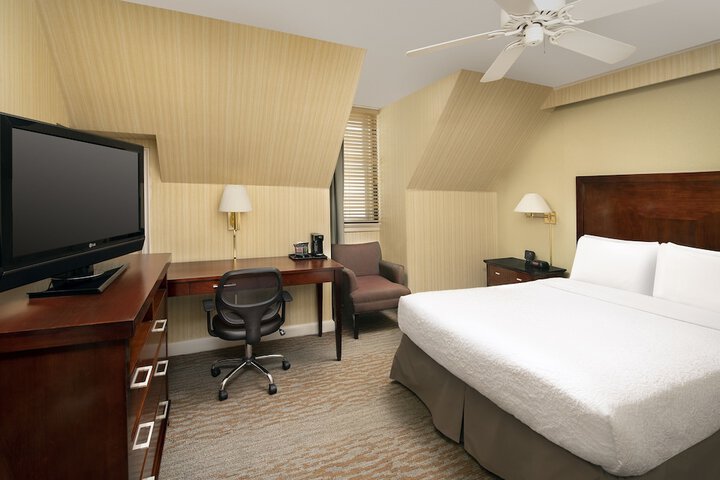 Room 6 of 20