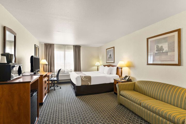 Room 10 of 47
