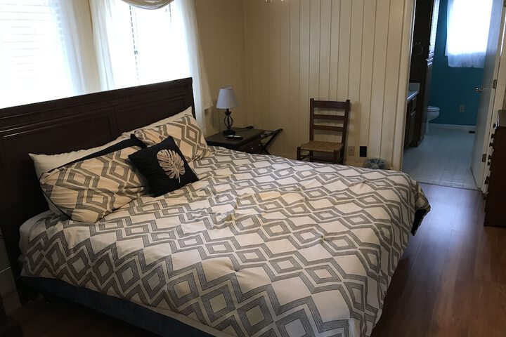 Room 272 of 399