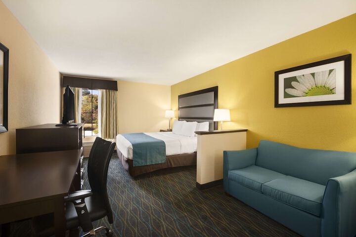 Room 28 of 41