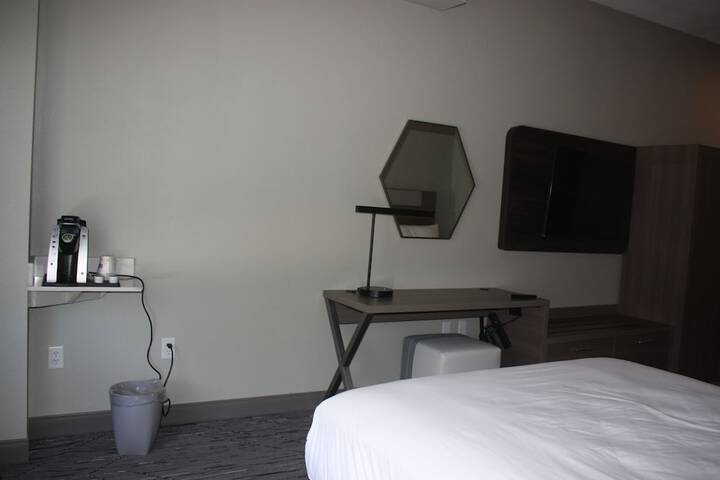 Holiday Inn Express Hotel & Suites Shamrock North by IHG
