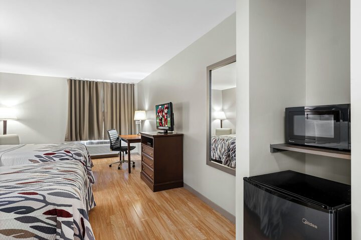 Red Roof Inn Gurnee - Waukegan