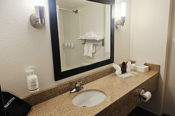 Ramada Plaza by Wyndham Sheridan Hotel & Convention Center