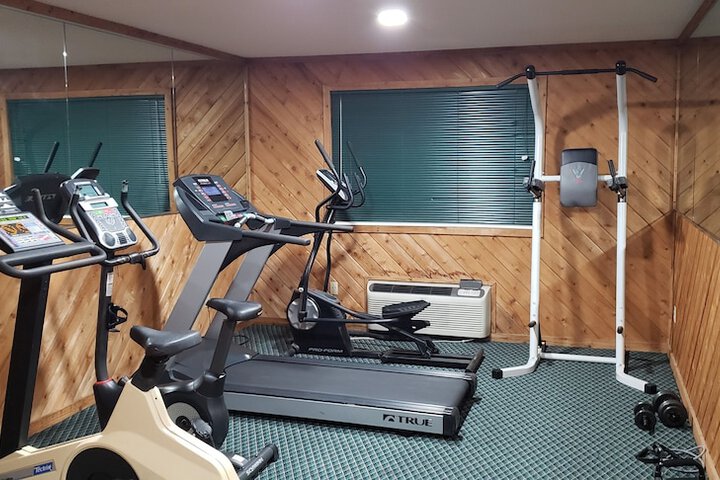 Motel 6 Kewanee IL