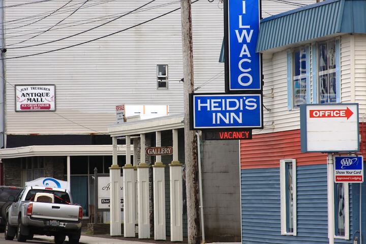 Hotel 4 of 56
