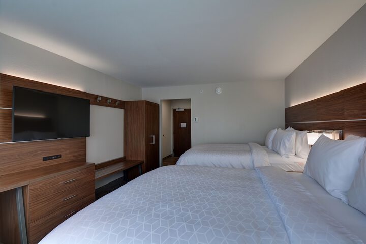 Room 16 of 49