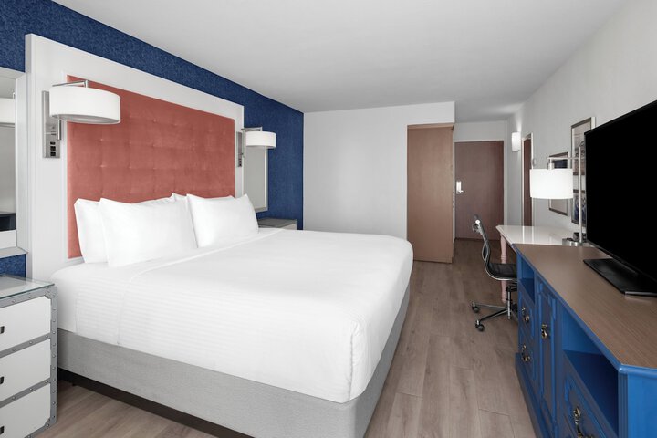Room 55 of 100