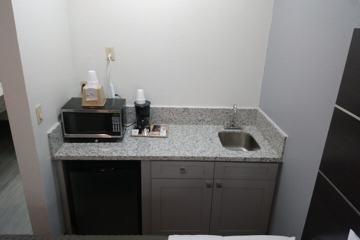 Room 62 of 117