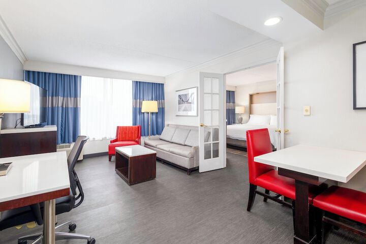 Room 29 of 48