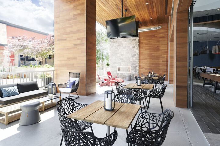 Terrace/Patio 58 of 60
