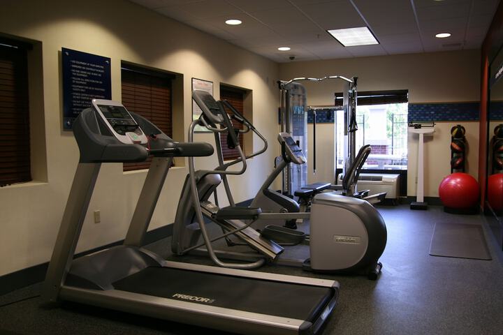 Hampton Inn & Suites Manchester-Bedford