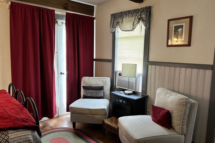 Folkestone Inn