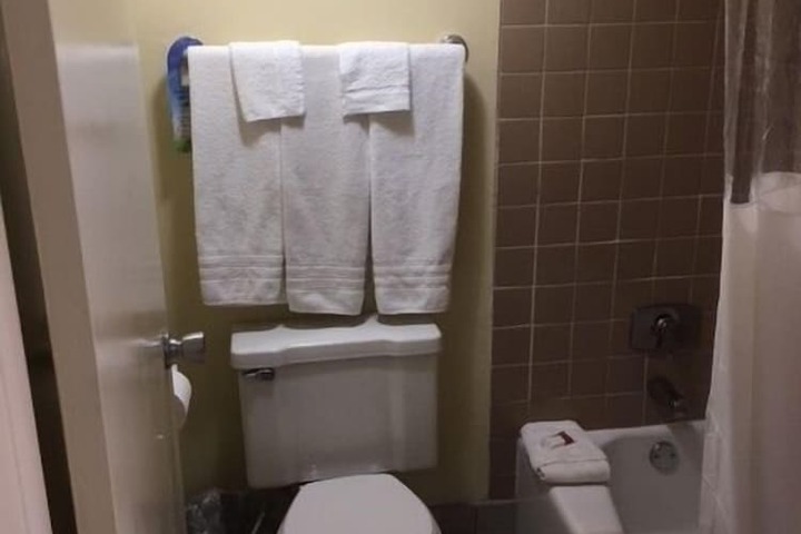 Room 12 of 22