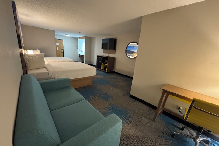 Days Inn by Wyndham Sturgis