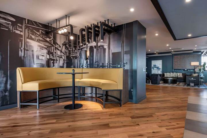 Hotel Interior 12 of 64