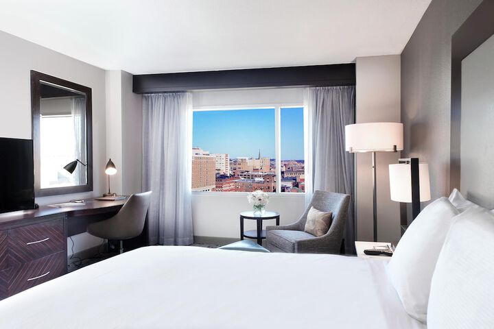 Hilton Baltimore Inner Harbor